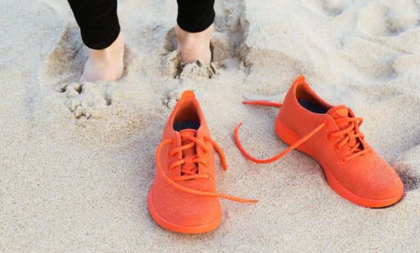 allbirds to beach
